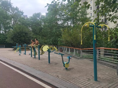 社区公园升级 便民健身设施助力全民健康